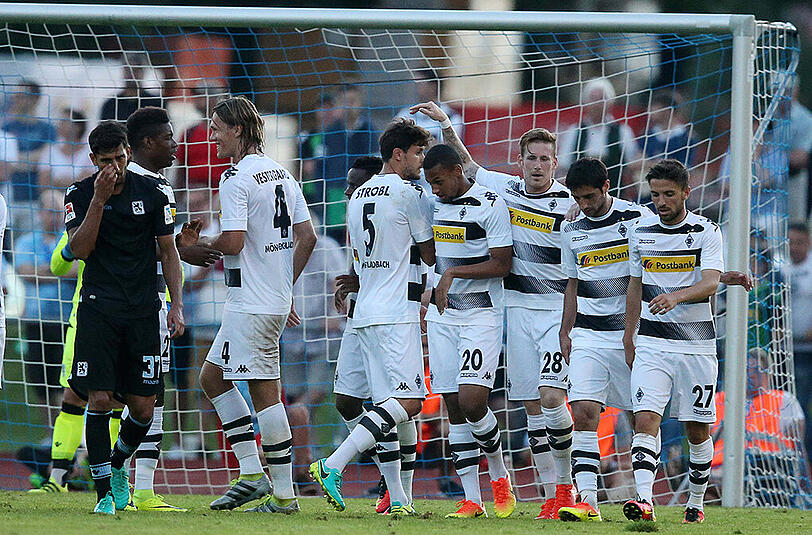 Die Löwen verlieren mit 1:3 gegen Borussia Mönchengladbach. Klicken Sie sich hier durch die Bilder vom Tegernsee-Testspiel.