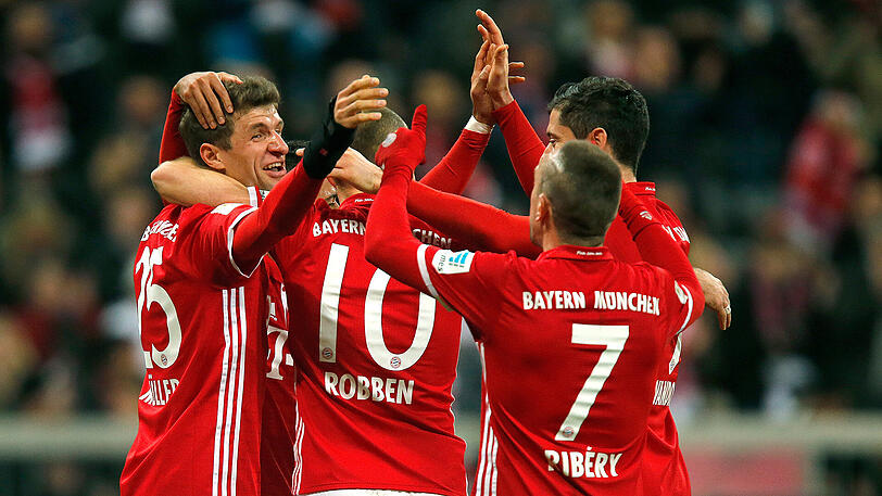 So wie beim 5:0 im Hinspiel würden die Stars des FC Bayern auch am Samstag im Duell mit dem VfL Wolfsburg am liebsten feiern - gerade angesichts der jüngsten Niederlagen in der Champions League und im DFB-Pokal.