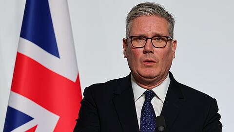 Premier Starmer geht von britischen und franz&ouml;sischen Truppen in der Ukraine aus.