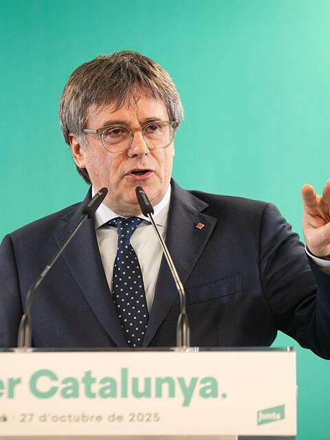 Der Haftbefehl gegen den katalanischen Separatistenf&uuml;hrer Carles Puigdemont ist aufgehoben worden. Der 63-J&auml;hrige kann damit nach fast neun Jahren im Exil in die Heimat zur&uuml;ckkehren. (Archivbild)