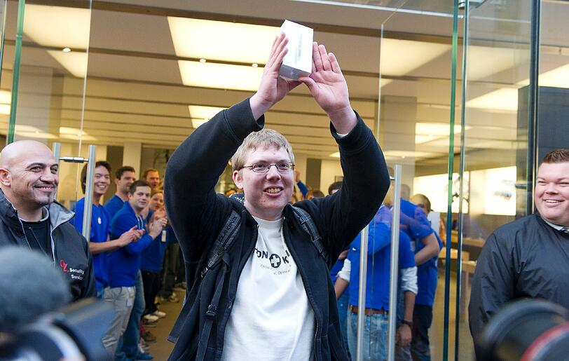 Ralf Marth bekam das iPhone 5 als erster. "Iphone kaufen ist einfach kult", sagt er.