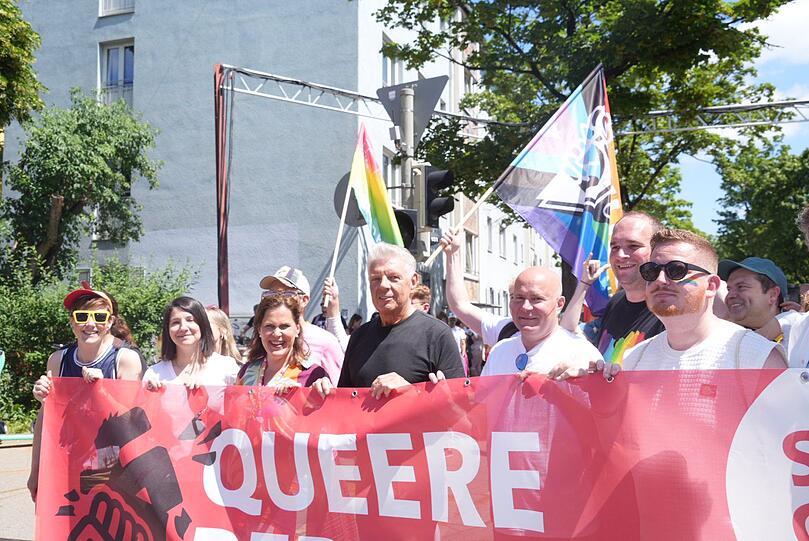 OB Dieter Reiter und die Dritte Bürgermeisterin Verena Dietl beim CSD.