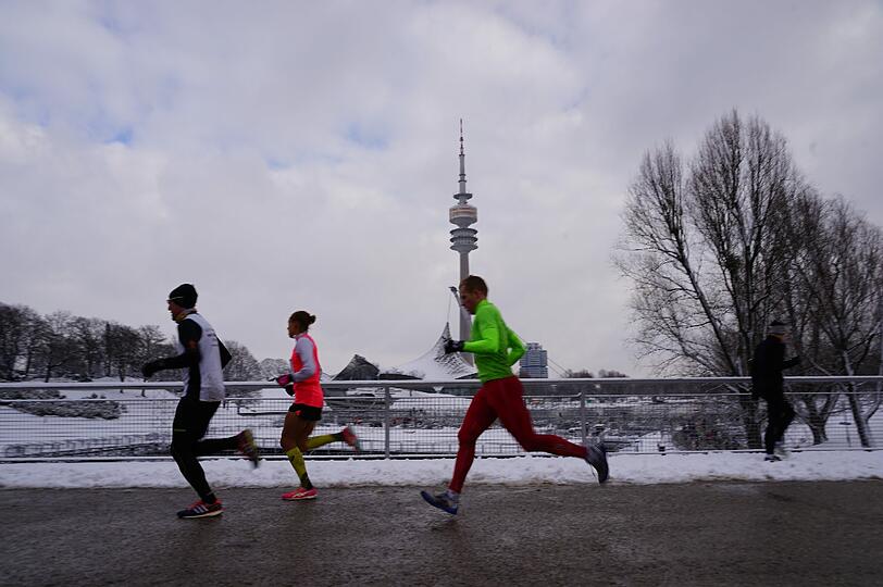 Winterlauf im Olympiapark. Hier gibt's die Bilder.