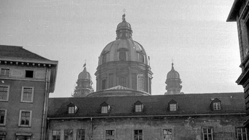 Weitere historische München-Bilder aus der frühen Nachkriegszeit.