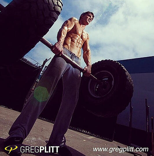 Der Fitness-Guru Greg Plitt in Aktion.