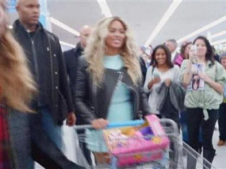 Beyoncé bei ihrem Supermarkt-Besuch in Tewksbury, Massachusetts