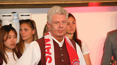 Dieter Reiter bei der Meisterfeier des FC Bayern 2025.