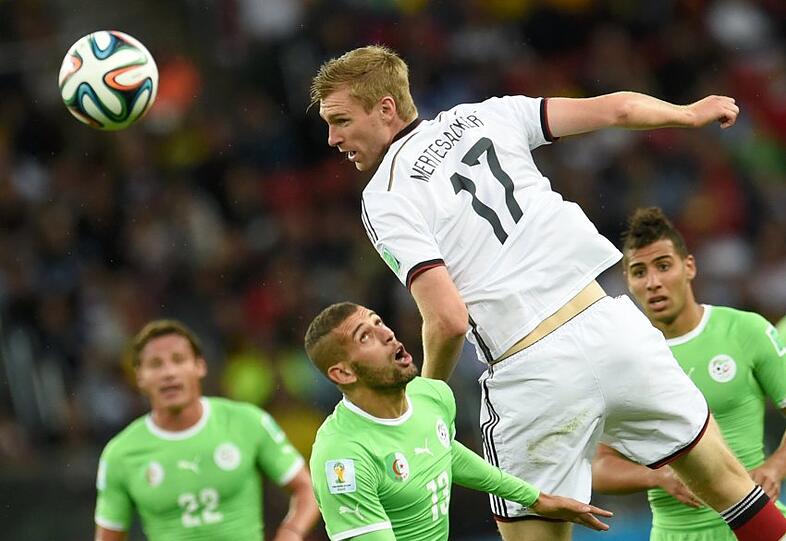 Angefressen trotz 2:1-Sieg: Per Mertesacker.