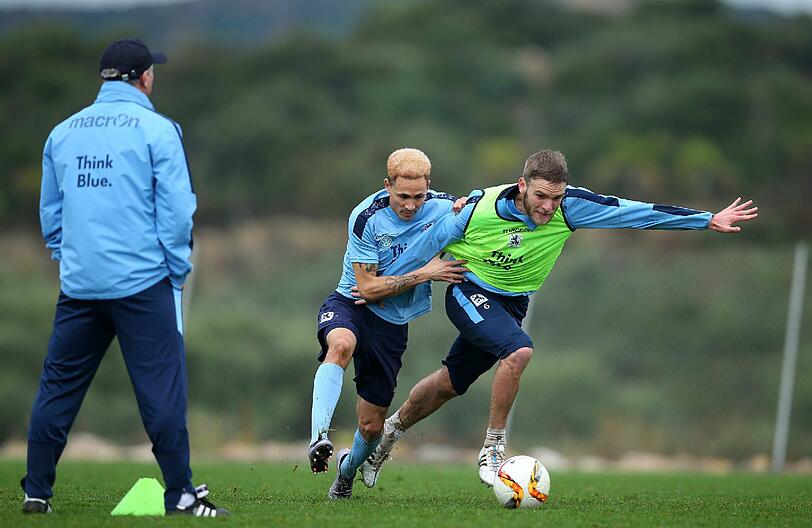 Vormittagstraining im Regen, Ankunft von Oberlöwe Peter Cassalette, kräfteraubender Zirkel am Nachmittag: Sehen Sie hier die Bilder vom dritten Tag des TSV 1860 in Estepona.