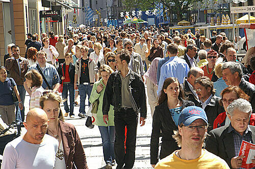 Eine Studie misst die Passantenzahlen in der Fußgängerzone &ndash; München landet auf Platz 3.