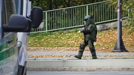 Hier rückt der Sprengstoff-Experte an.