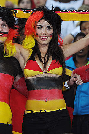 Das wollen wir sehen! So zeigten die Fans am Kap ihre Leidenschaft für den Fußball.