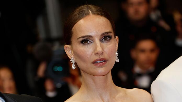 "Natalie Portman ist ein Star, die schon oft vorbildlich Position bezogen und andere damit inspiriert", sagt  Stefan Rummel, Geschäftsführer der Messe München.