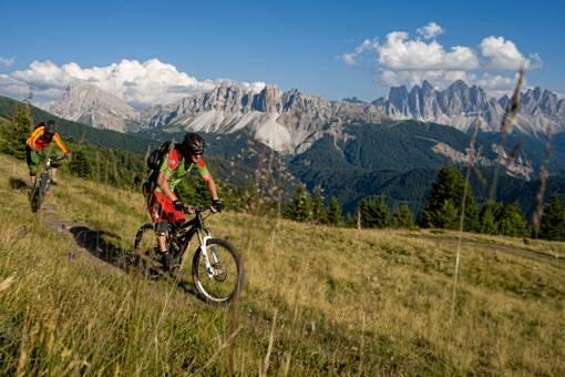 Das Eisacktal bietet sowohl Extrembikern als auch Genussradlern die ultimative Biketour.