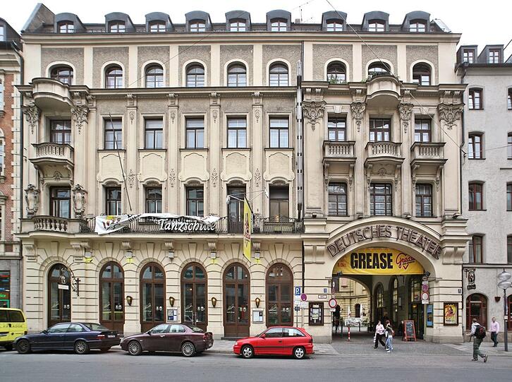 Das Deutsche Theater.