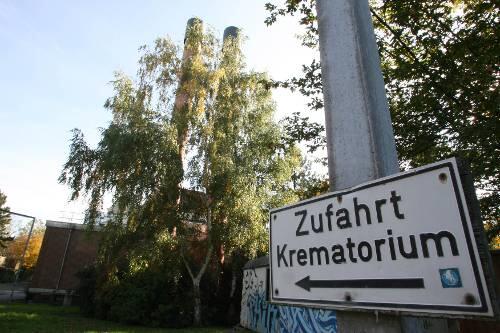 Tatort Krematorium: Aus dem Verkauf des entwendeten Zahngolds verbrannter Leichen erlösten sechs Mitarbeiter 130.000 Euro.