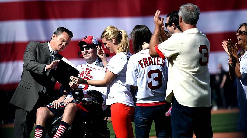 Pete Frates (2.v.l.) im Jahr 2015