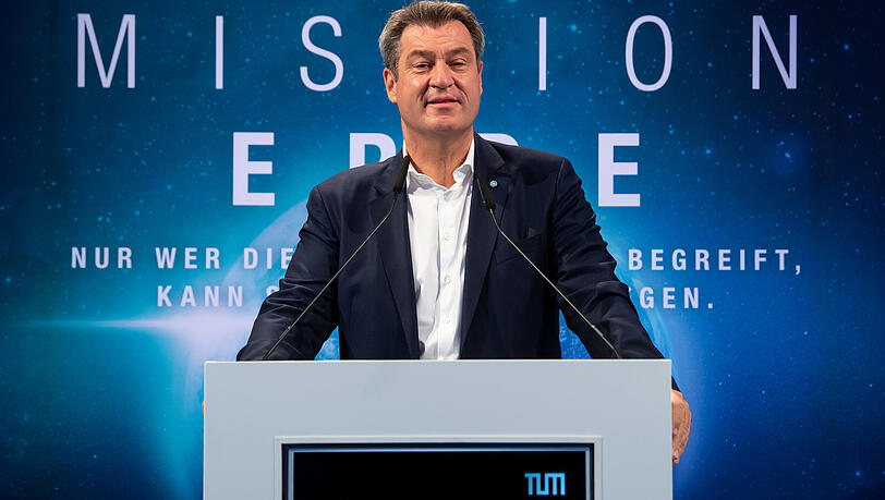 Markus Söder (CSU), Ministerpräsident von Bayern, spricht bei der Einweihung des neuen Fakultätsgebäudes der Technischen Universität München (TUM) für Luftfahrt, Raumfahrt und Geodäsie.