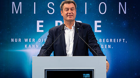 Markus Söder (CSU), Ministerpräsident von Bayern, spricht bei der Einweihung des neuen Fakultätsgebäudes der Technischen Universität München (TUM) für Luftfahrt, Raumfahrt und Geodäsie.