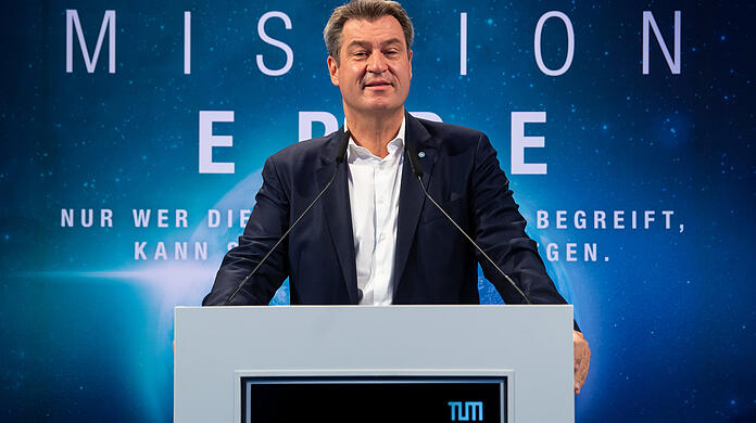 Markus Söder (CSU), Ministerpräsident von Bayern, spricht bei der Einweihung des neuen Fakultätsgebäudes der Technischen Universität München (TUM) für Luftfahrt, Raumfahrt und Geodäsie.