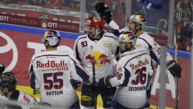 Freude beim EHC: Maximilian Kastner (Nr. 93, m.) erzielte den entscheidenden Treffer.
