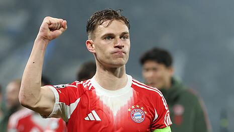 Kimmich feiert den Sieg - und fehlt im R&uuml;ckspiel gesperrt.
