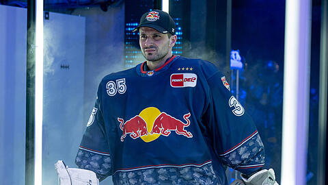 Mathias Niederberger spielt sei Sommer 2022 f&uuml;r den EHC Red Bull M&uuml;nchen, holte 2023 den Meistertitel. F&uuml;r ihn war es sogar der dritte in Serie, die beiden Saisons zuvor hatte er mit den Eisb&auml;ren Berlin triumphiert.