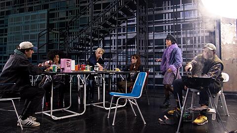 Moritz Treuenfels, Hannah Chioma Ekezie, Hanna Scheibe, Lina Fritzen, Felicia Chin-Malenski, Simon Zagermann.