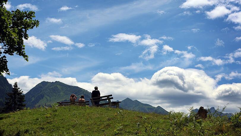Laut "Glücksatlas" lebt es sich gut in Bayern. (Archivbild) Laut "Glücksatlas" lebt es sich gut in Bayern. (Archivbild)