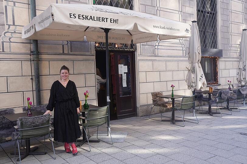Nach einem Konflikt mit dem Verp&auml;chter &ndash; dem Fr&auml;nkischen Weinbauverband &ndash; zieht Wirtin Candy Calligaro den Schlussstrich. Die Frank Weinbar schlie&szlig;t im September.