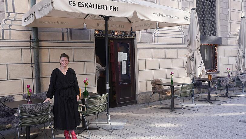 Nach einem Konflikt mit dem Verp&auml;chter &ndash; dem Fr&auml;nkischen Weinbauverband &ndash; zieht Wirtin Candy Calligaro den Schlussstrich. Die Frank Weinbar schlie&szlig;t im September.