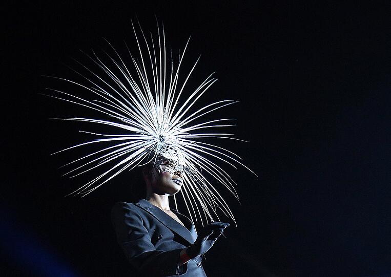 Mit Glamour, Glitzer, nackter Haut: Der Wiener Life Ball ist das Charity-Event des Jahres. Die spektakulärsten Bilder von der Bühnenshow gibts hier! Zum Durchklicken!