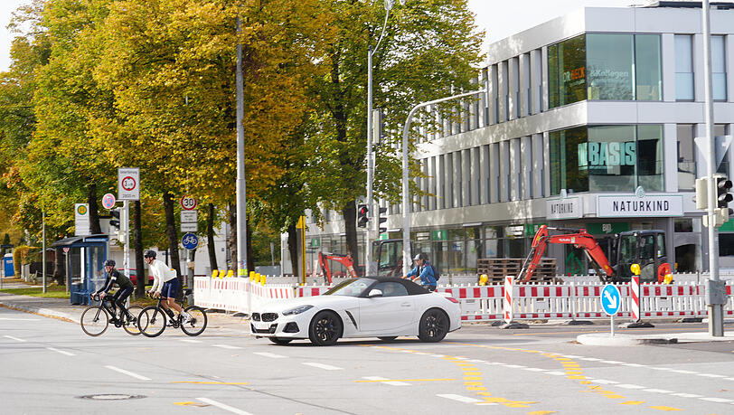 In einem Jahr soll der Umbau an der St.-Magnus-Straße fertig sein. In einem Jahr soll der Umbau an der St.-Magnus-Straße fertig sein.