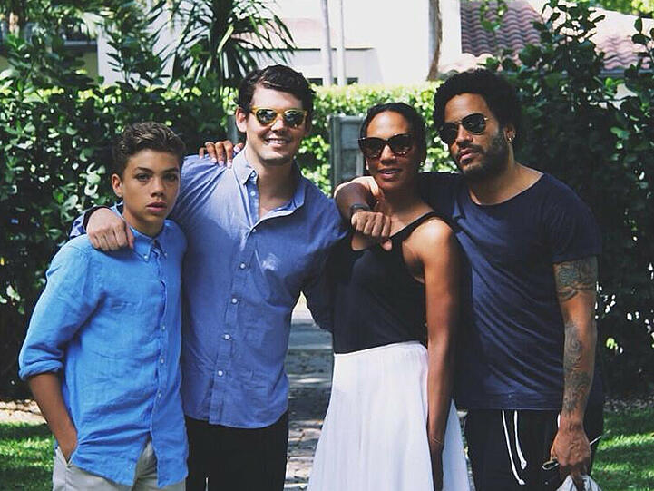 Elias Becker (li.), ein Bekannter, Barbara Becker und Lenny Kravitz (re.)