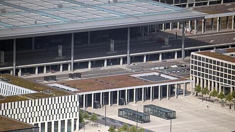 Das Hauptterminal des Hauptstadtflughafens BER in Schönefeld.