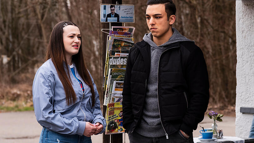 Godiva Adela (hier mit Serienkollege Joel Akgün) spielt bei "Dahoam is Dahoam" das rebellische Mädchen "Maja". Godiva Adela (hier mit Serienkollege Joel Akgün) spielt bei "Dahoam is Dahoam" das rebellische Mädchen "Maja".