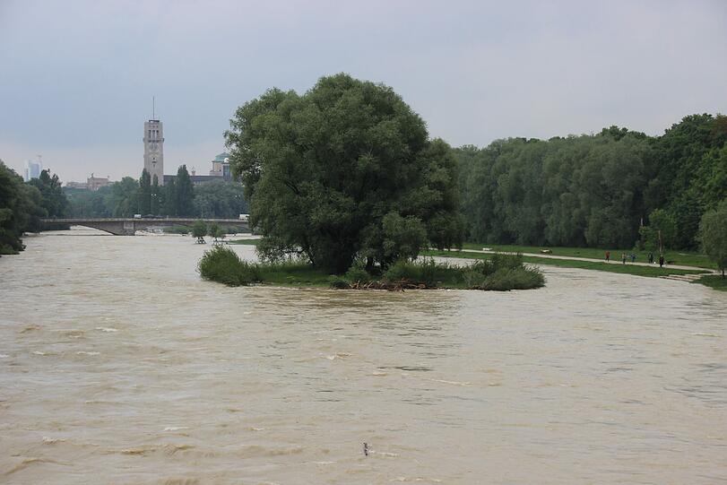 Die Isar führt Hochwasser: Die Bilder!