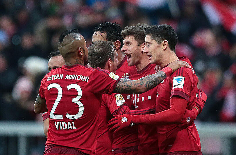 Der FC Bayern geht mit einer 2:0-Führung gegen Hertha BSC Berlin in die Halbzeitpause.