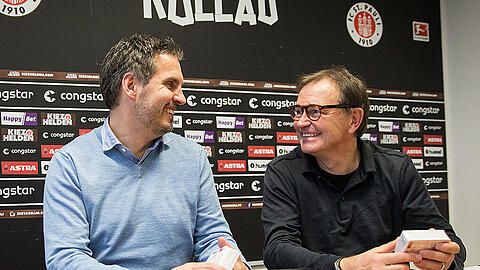 St.-Pauli-Sportdirektor Thomas Meggle (links) und Trainer Ewald Lienen.