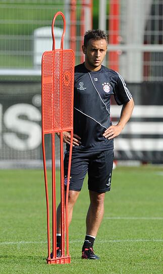 Spannung vor der ersten Champions-League-Prüfung gegen Valencia: Der FC Bayern hat am Dienstagabend nochmal traininert. Hier gibt's die Bilder von der Säbener