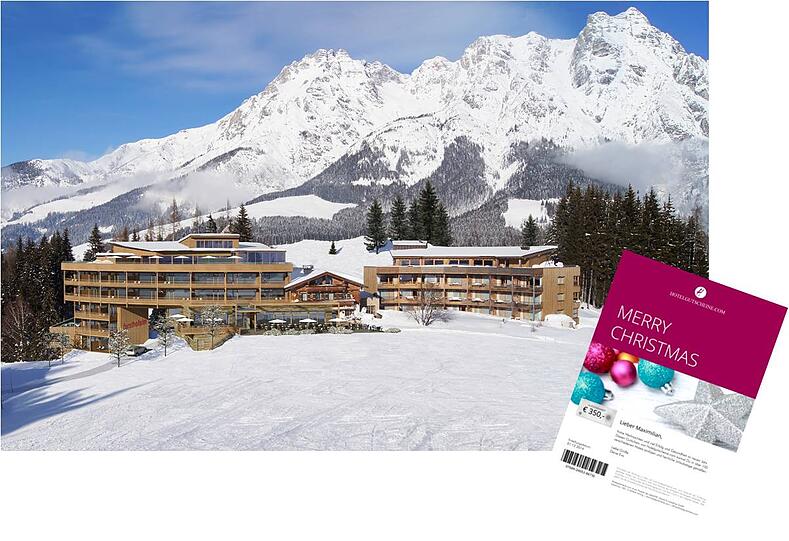 Sky Spa mit Weitblick: das "Holzhotel Forsthofalm" in Leogang.