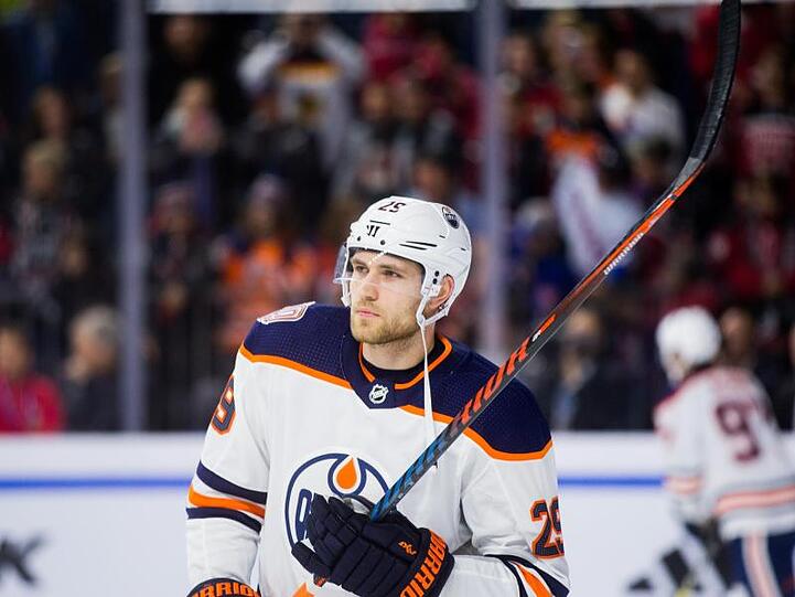 Leon Draisaitl stürmt für die Edmonton Oilers.