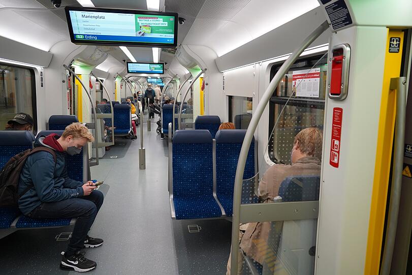 8.30 Uhr am Marienplatz: Kein dichtes Gedränge in der S-Bahn.