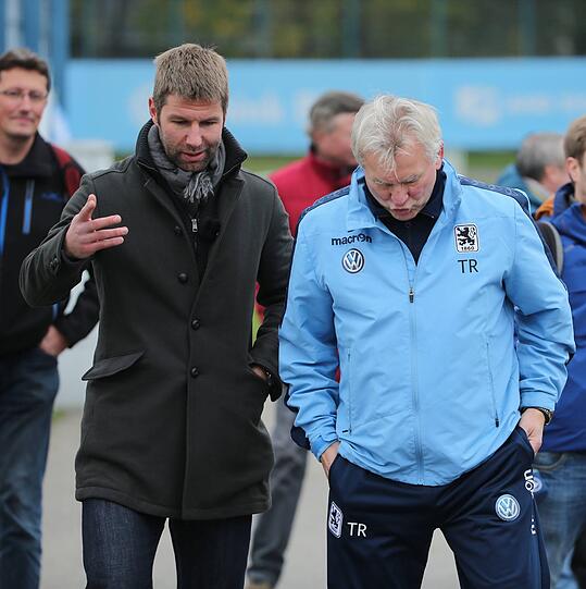 2015 zu Gast beim TSV-Traing: Thomas Hitzlsperger im Gespräch mit Benno Möhlmann