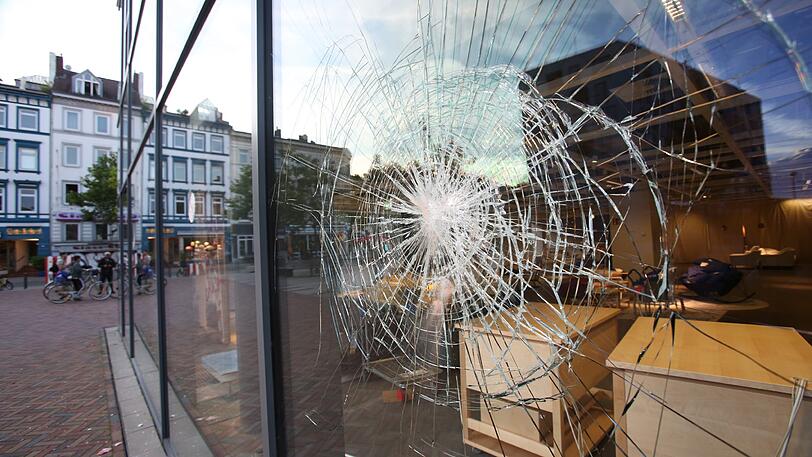 Auseinandersetzungen zwischen Polizei und Demonstranten: Die Lage in Hamburg eskalierte am Donnerstag.