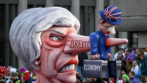 Premierministerin Theresa May...
