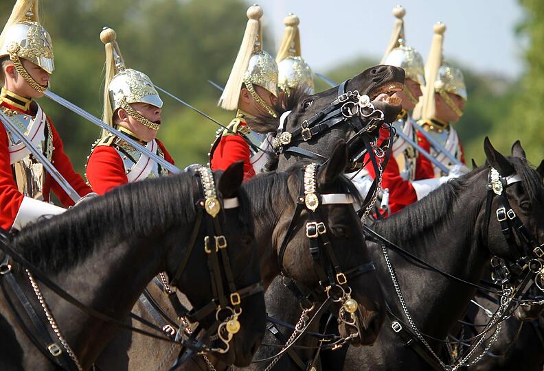 Am Hochzeitstag werden die Reiter die Kutsche von Kate und William begleiten.