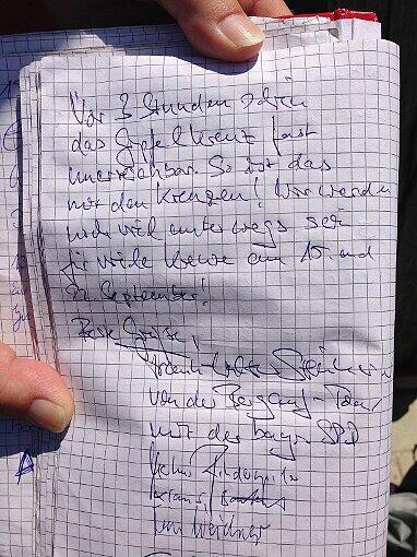 "So ist das mit den Kreuzen" - Steinmeiers Eintrag ins Gipfelbuch.