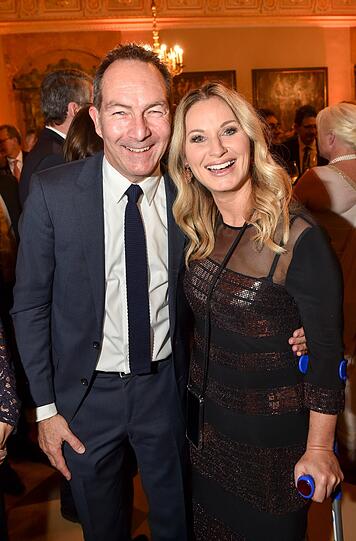 Moderator Ralf Exel und Moderatorin Eva Grünbauer