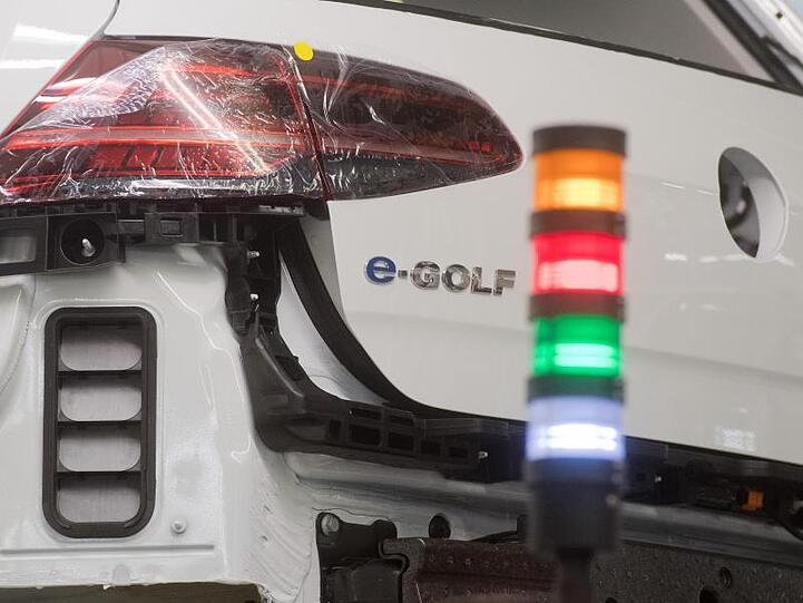 Zusätzlich frei werdende Mittel will Volkswagen in Geschäftsbereiche wie E-Mobilität, automatisiertes Fahren und Digitalisierung stecken.